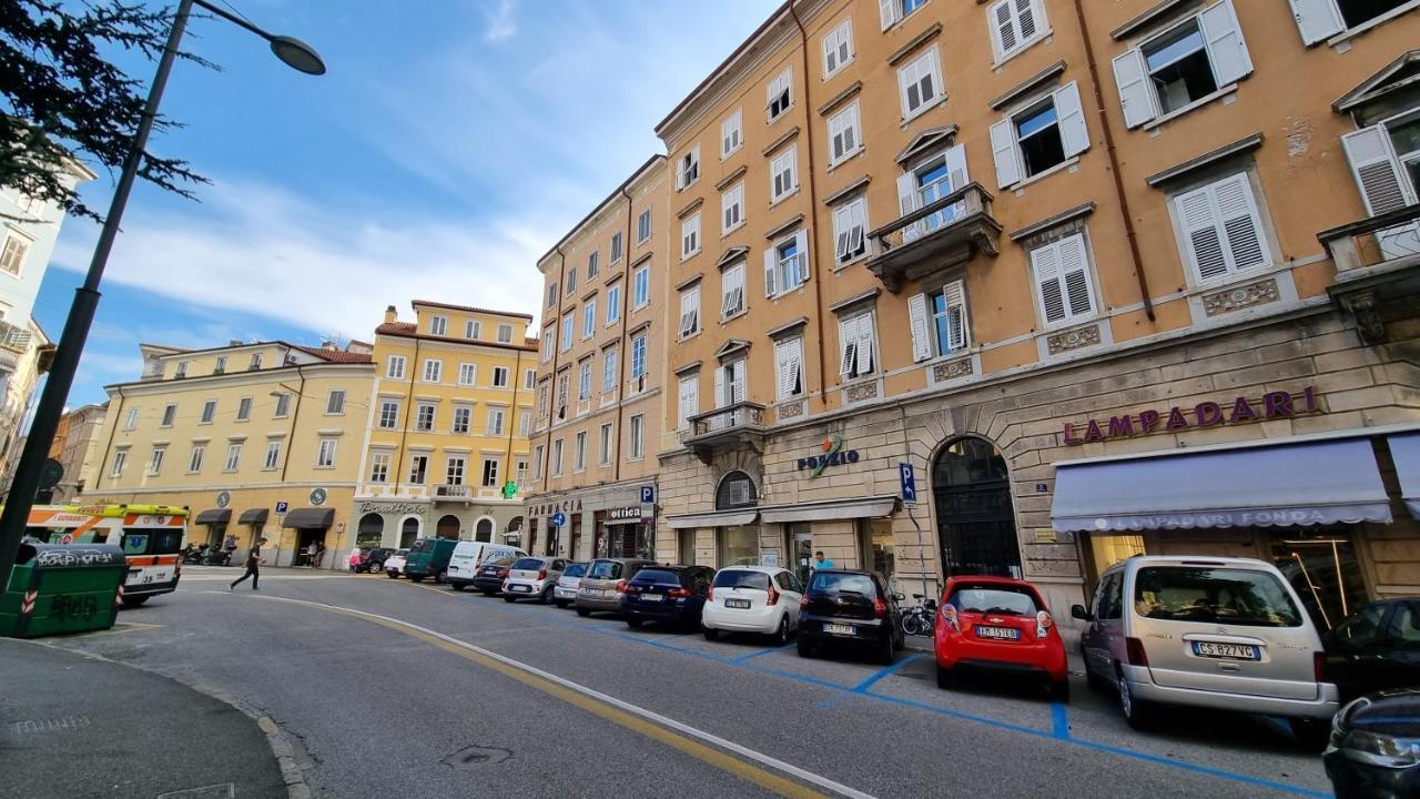 Appartamento Ospitale 7 Trieste Esterno foto